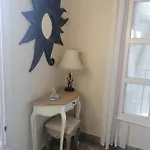Laoutaris Apartman *